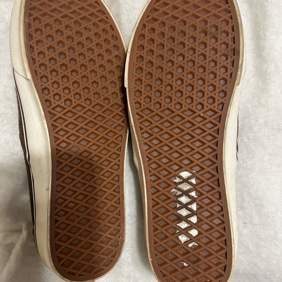 Brown Sherpa lined Vans. - Picture 6 of 6